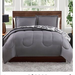 3PC FULL/QUEEN COMFORTER SET (NEW)